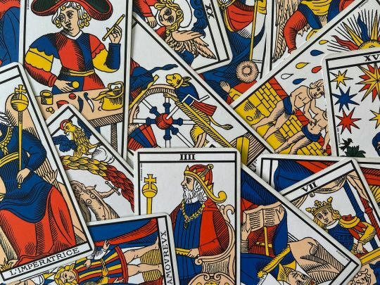 Овнам&nbsp;&mdash; &laquo;Рицар Жезлів&raquo; і&nbsp;спалах пристрасті, Дівам&nbsp;&mdash; &laquo;Десятка Мечів&raquo; і&nbsp;час прощатися з&nbsp;минулим: Таро-прогноз на&nbsp;10 листопада