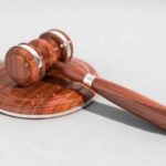 Швейцарія змусила українського біженця повернути 72 тисячі франків соціальної допомоги