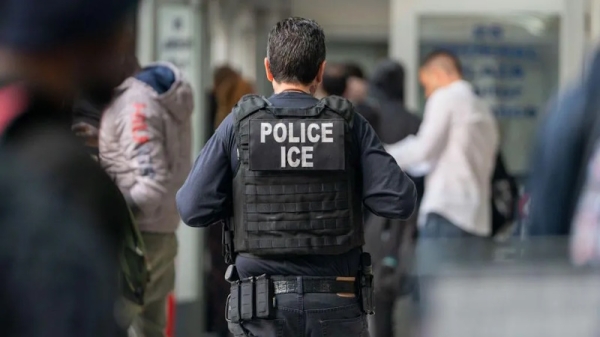 Трамп пригрозил направить агентов ICE в аэропорты