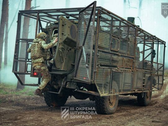 Лише одна, але рятує життя: у&nbsp;ЗСУ засвітилася рідкісна &laquo;бойова швидка&raquo; з&nbsp;ПАР
