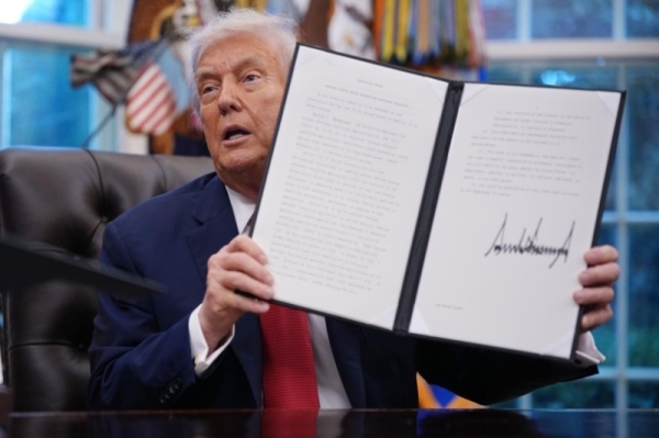 Трамп грозит установить&nbsp;тарифы 25% на автомобили из ЕС