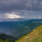 Весна в Україні закінчиться різким похолоданням: якою буде погода в останній тиждень травня