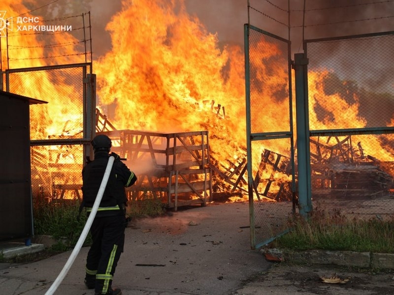 Харків, Дніпро та&nbsp;Запоріжжя приходять до&nbsp;тями після комбінованої атаки росіян (фото, відео)